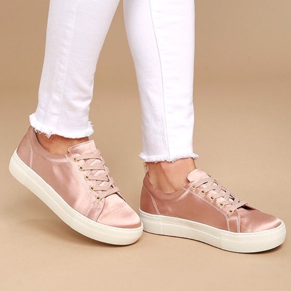 J SLIDES AMBERR BLUSH SATIN SNEAKERS 💓